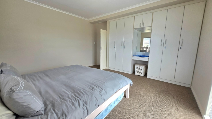 3 Bedroom Property for Sale in Franskraal Western Cape